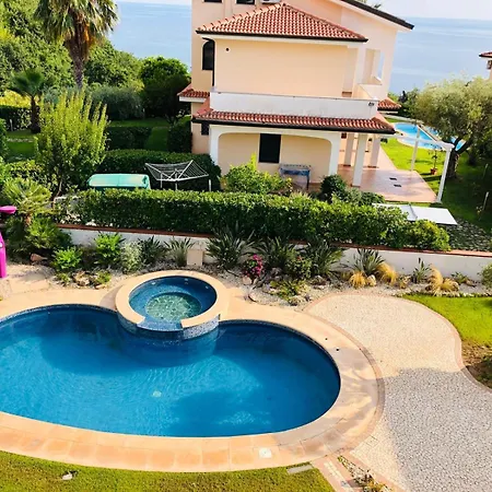 Villa Diamante Villa *