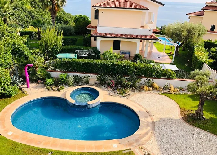 Villa Diamante Villa *